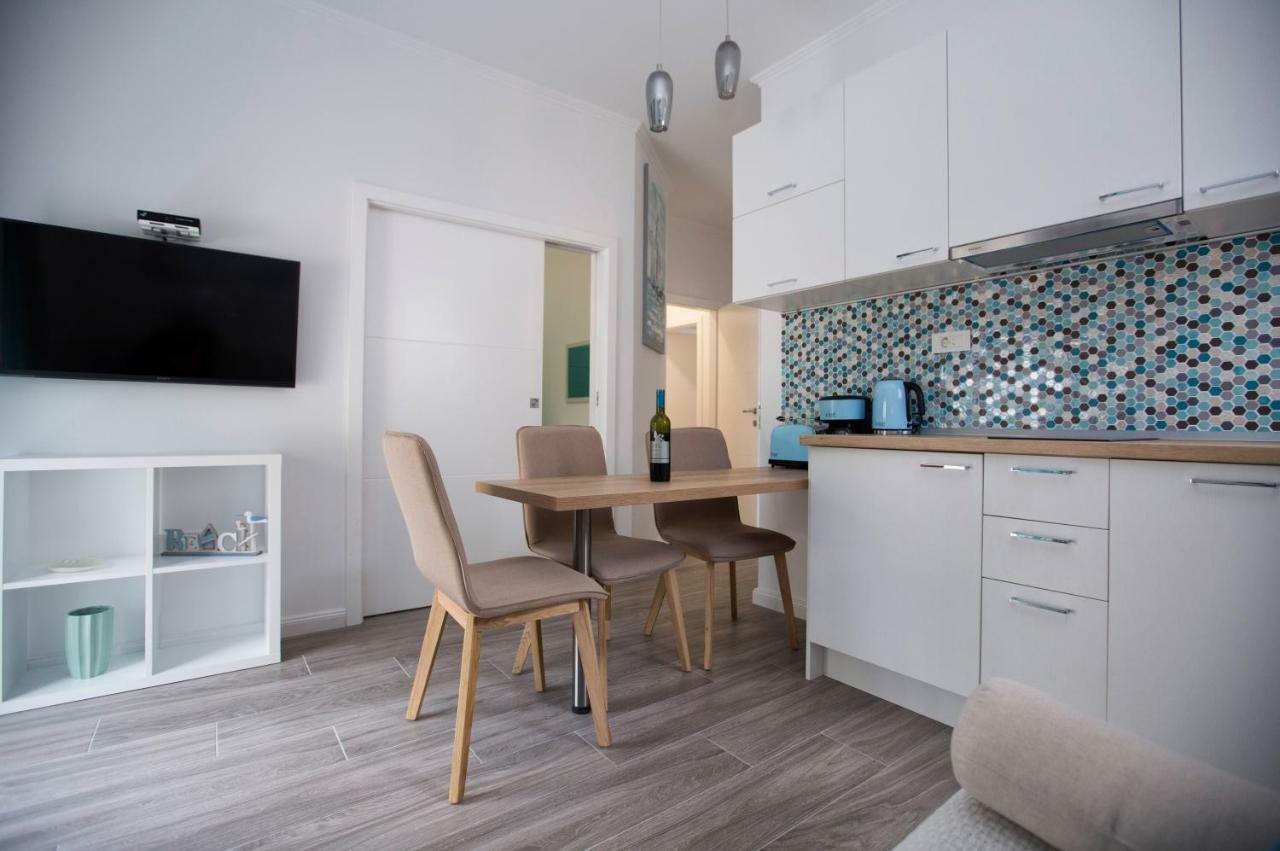 Apartments The Blue Σπλιτ Εξωτερικό φωτογραφία